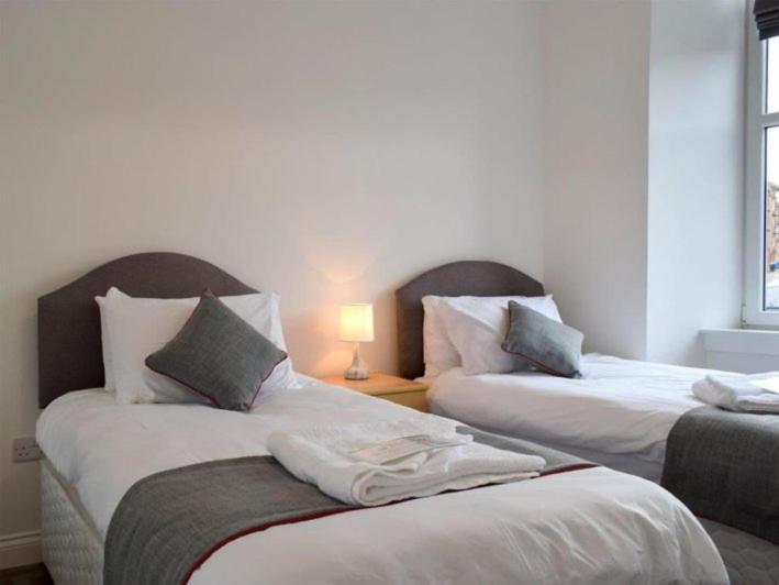 Courtyard Holiday Apartments 印威基辛 外观 照片